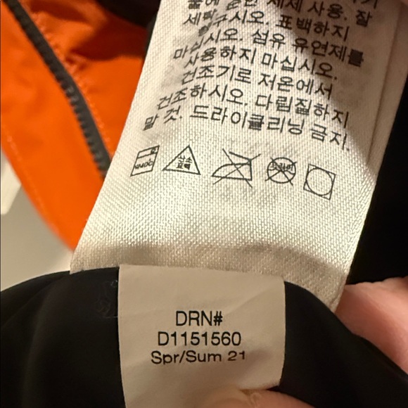 Eddie Bauer Men's XXL Orange and Black Ski Jacket - Picture 4 of 9